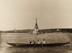 Pascal Sébah, Caïque, 1870. © Collection Engin Özendes. Pascal Sébah, Caïque, 1870. © Collection Engin Özendes.