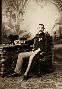 Ali Sami Aközer, Servili Ahmed Emin, 1886. © Collection Engin Özendes. Ali Sami Aközer, Servili Ahmed Emin, 1886. © Collection Engin Özendes.