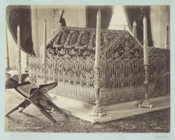 Tombeau du sultan Mahmud II © Musée Guimet, Paris, Distr. Rmn / Image Guimet Tombeau du sultan Mahmud II © Musée Guimet, Paris, Distr. Rmn / Image Guimet