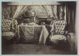 Olivier de la Bonninière de Beaumont, commandant du « Pétrel
» © Musée Guimet, Paris, Distr. Rmn / Image Guimet Olivier de la Bonninière de Beaumont, commandant du « Pétrel
» © Musée Guimet, Paris, Distr. Rmn / Image Guimet