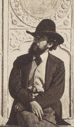 Pascal Sébah, La Fontaine du sultan Ahmet III à Istanbul, détail, vers 1870. Musée national des arts asiatiques – Guimet (AP10142). Pascal Sébah, La Fontaine du sultan Ahmet III à Istanbul, détail, vers 1870. Musée national des arts asiatiques – Guimet (AP10142).