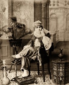 Abdullah Frères, Portrait, vers 1880. © Collection Engin Özendes. Abdullah Frères, Portrait, vers 1880. © Collection Engin Özendes.